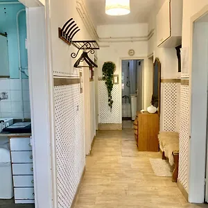 Apartment Grany's Retro Near Budapest Airport, Vecses